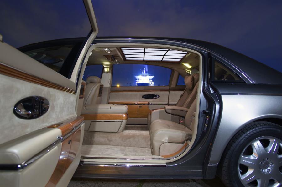 Интерьер Maybach 62 (V240) 2002 года  (фото 25 из 248)